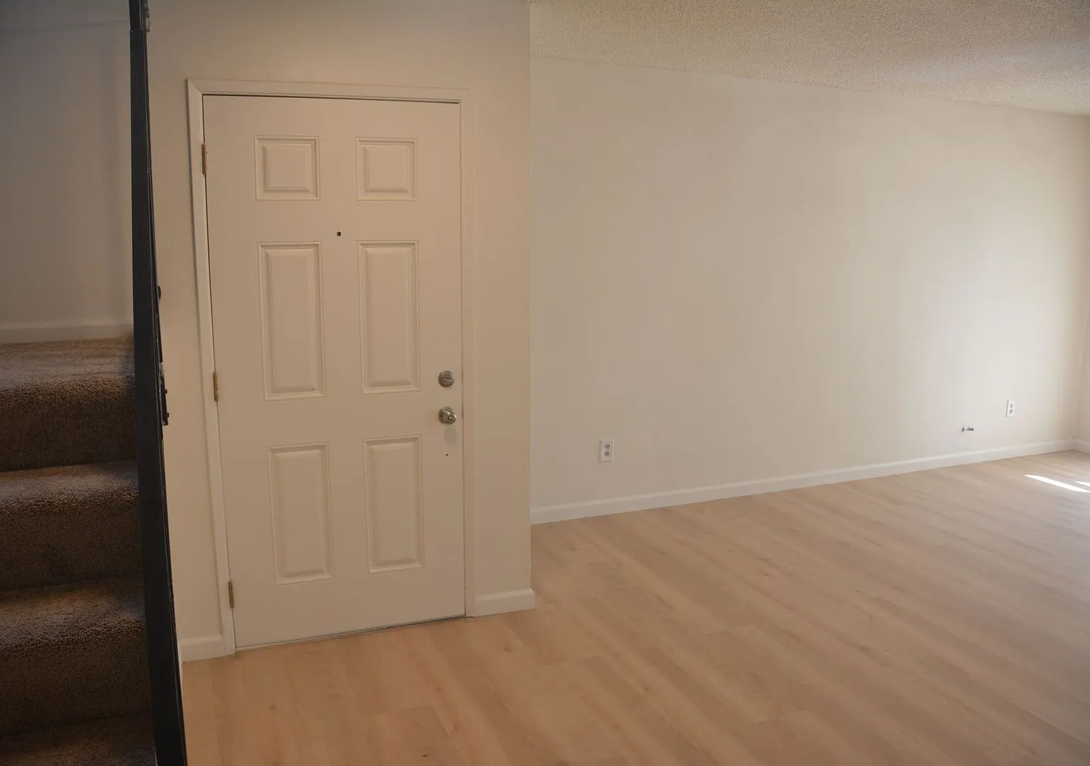 Affordable Antioch 3 bedroom, 2.5 bath two story home... — Photo 3