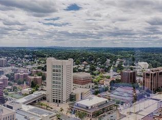 5 Renaissance Sq PENTHOUSE 3G, White Plains, NY 10601