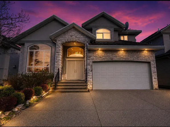 8358 144th St, Surrey, BC V3W 5T5