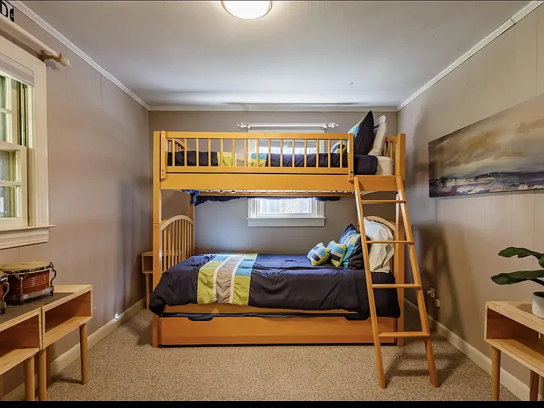 Adult bunk bed with trundle under