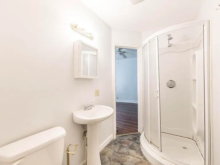 1371 Ross St — Photo 16