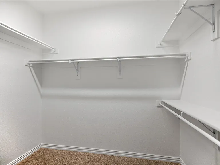 2036 Almassera Dr — Photo 24