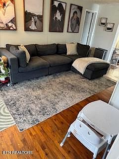 5th image of 6228 Flint Gap Rd