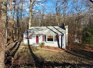 17 Blueberry Ln, Sherman, CT 06784