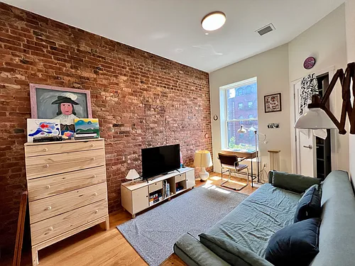 1390 Bedford Ave #4 Photo 1