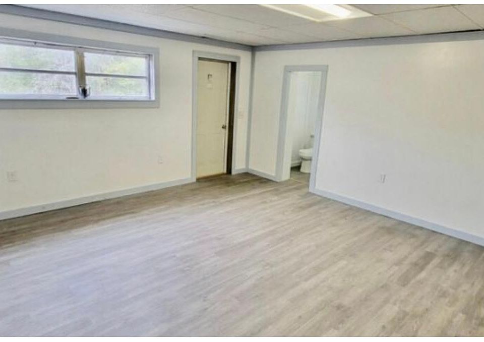 1st image of 14852 NE 13th St