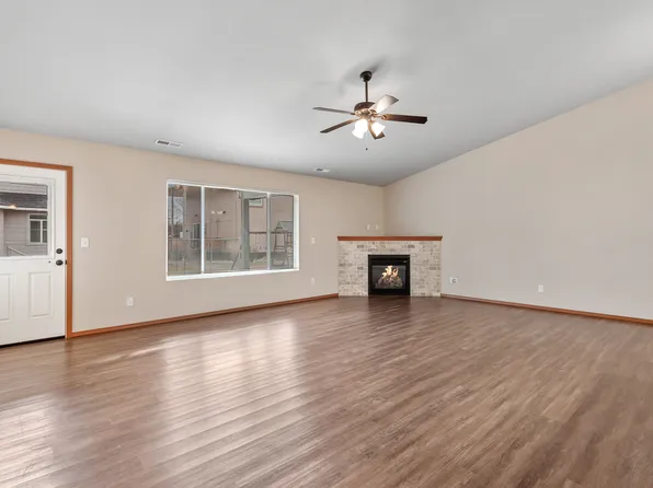 18310 E Boone Ave, Greenacres, WA 99016