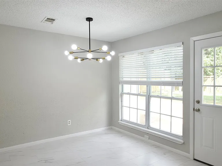 5111 Pinewilde Dr — Photo 20