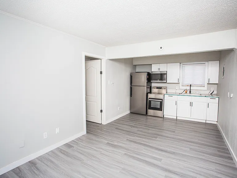 One bedroom kitchen