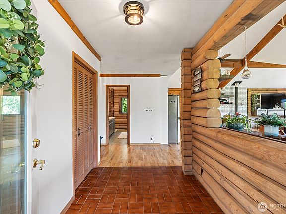 2nd image of 1568 Kim Lee Drive