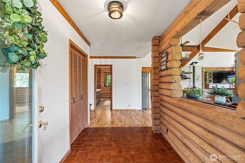 2nd image of 1568 Kim Lee Drive