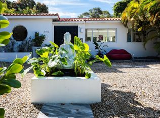 810 NE 117th St, Biscayne Park, FL 33161