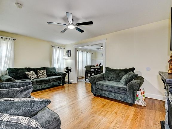 5th image of 275 Greylock Pkwy #3