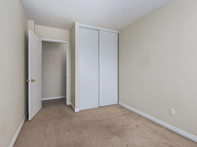 9700 Bonaventure Dr SE — Photo 26
