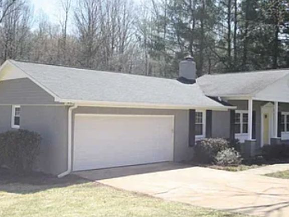 4th image of 204 Plano Dr