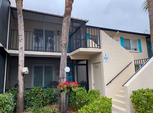 4180 Looking Glass Ln APT 8, Naples, FL 34112