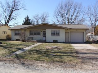 307 S Church St, Goessel, KS 67053