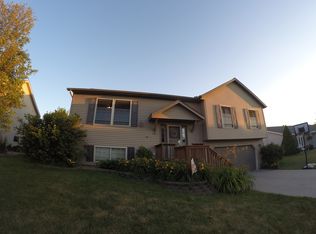 203 Westwood Rd, Williamsburg, IA 52361