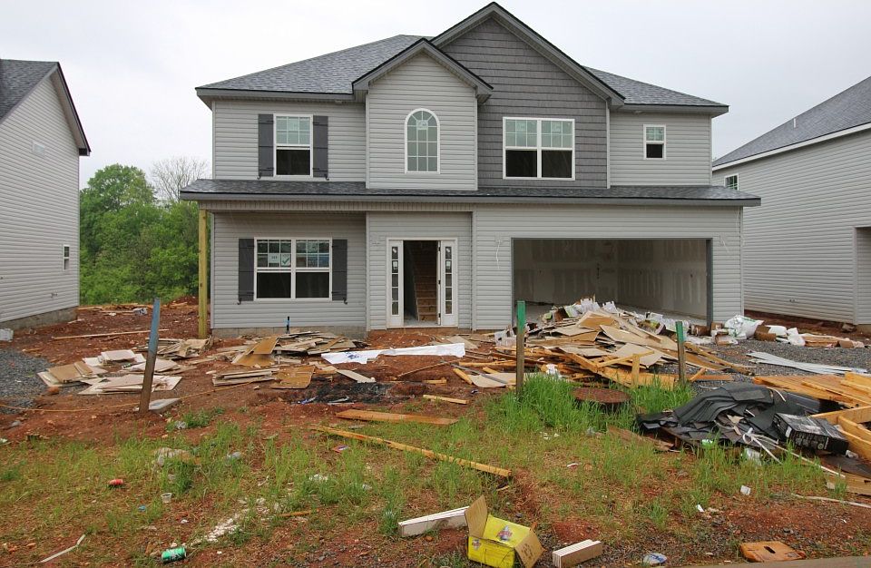 1st image of 143 Chalet Cir
