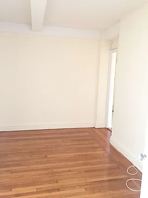 Rented by Green Home NY Realty LLC | media 5