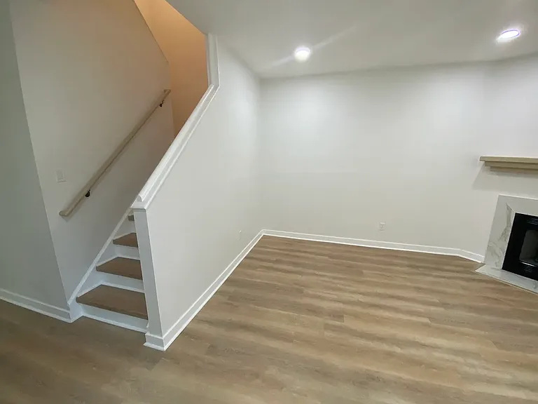 977 Water Oak Ct — Photo 34