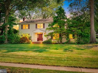 22 Woods Rd, Freehold, NJ 07728