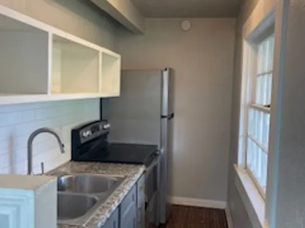 504 S 1st Avenue, 504 S 1st Ave #1, Stephenville, TX 76401