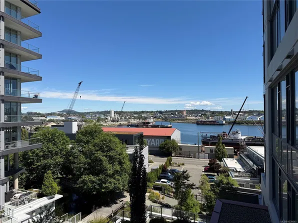 369 Tyee Rd #409, Victoria, BC V9A 0B6