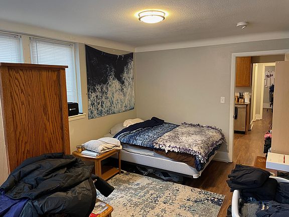 5th image of 1638 Marshall Ave APT 1