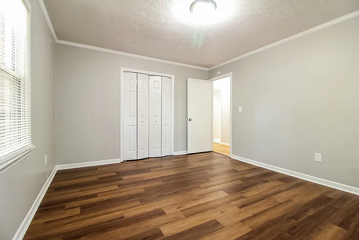 402 Roosevelt Dr — Photo 10