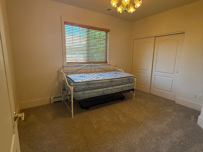 1155 Primrose Ln — Photo 21