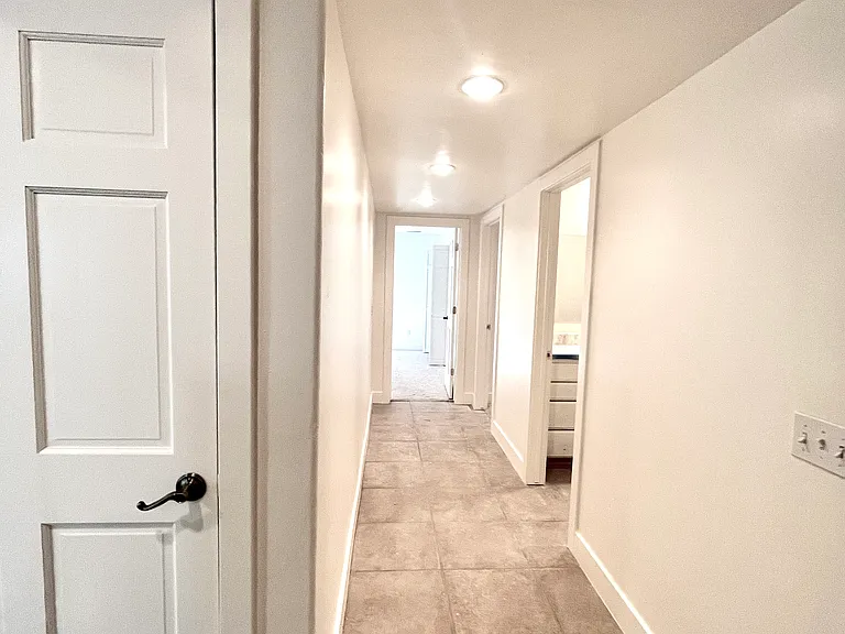 3027 Homestead Rd — Photo 33