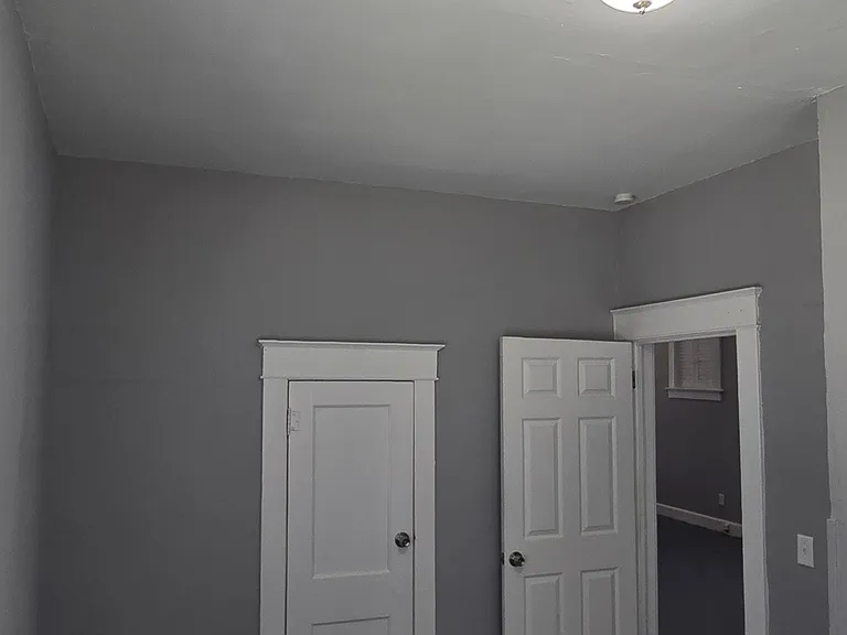 1541 Chelsea Ave — Photo 10