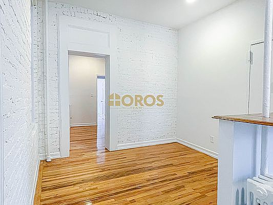 4th image of 273 E 3rd St APT 3E