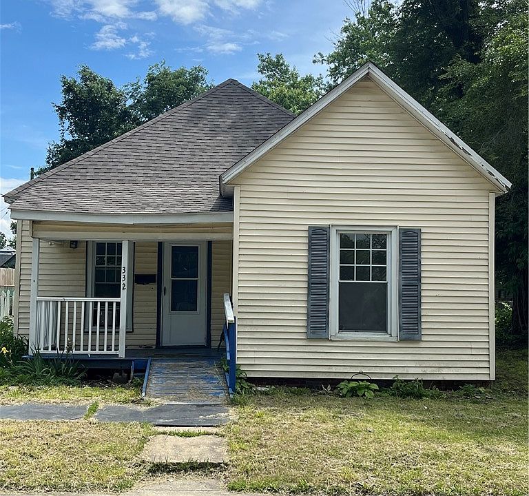 1st image of 332 W Tyler Ave