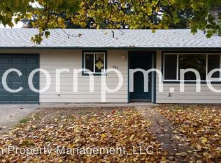 996 Cloverleaf Loop, Springfield, OR 97477