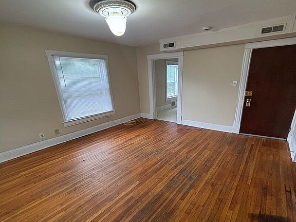 3rd image of 1503 S 22nd St APT 2