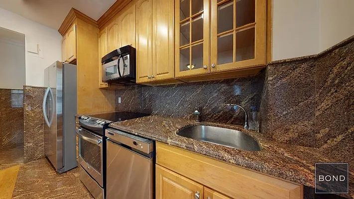 Rented by Bond New York | media 3