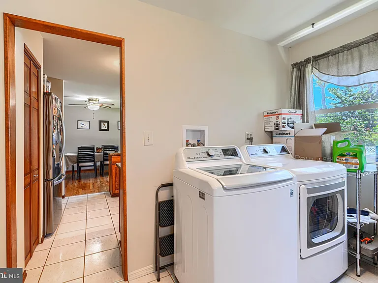 280 Mackintosh Dr — Photo 37