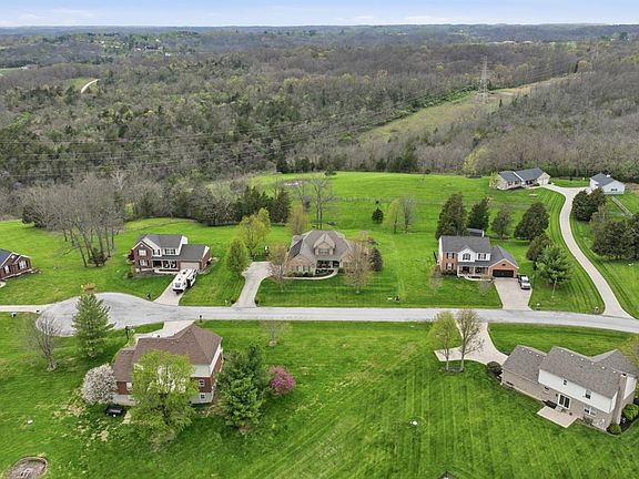 3rd image of 5740 Berkshire Dr