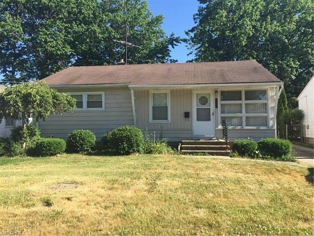 1st image of 31004 Royalview Dr