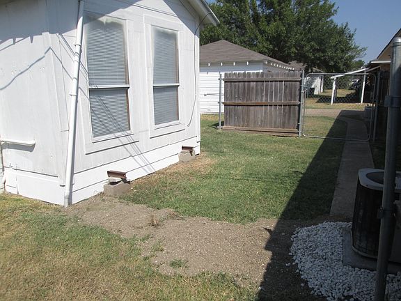 2nd image of 2309-11 Meadow