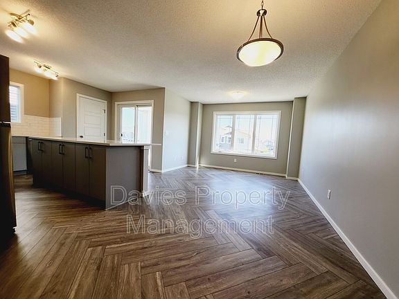 5th image of 20528 21st Ave NW