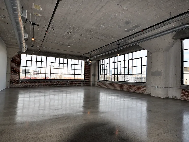 The Walnut Building — Photo 20