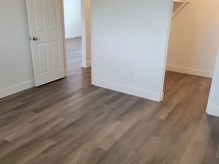 Primary Bedroom with Walk in Closet 12x12