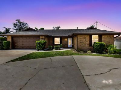 1736 Saxon Blvd, Deltona, FL, 32725