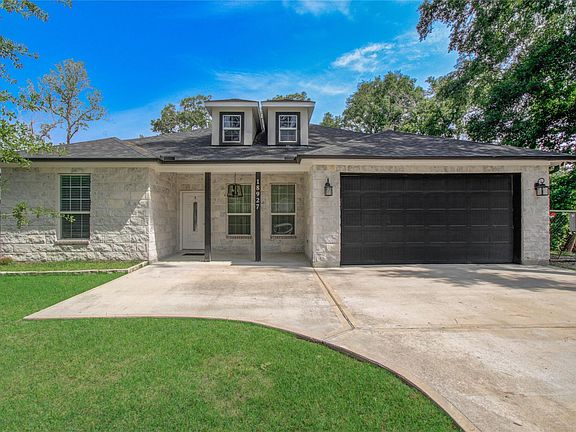 4th image of 18927 Iris Ln
