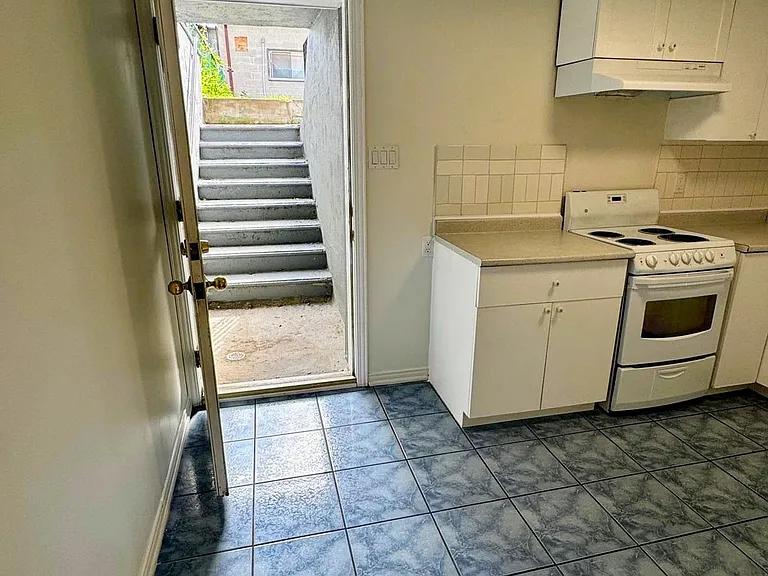 317 Boon Ave — Photo 3