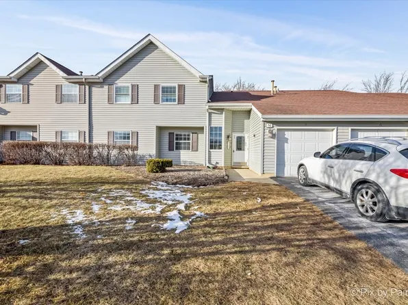 56 N Victoria Ln Unit C, Streamwood, IL 60107