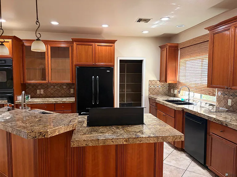 4568 W La Quinta Ln — Photo 2